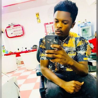 FoRiNa74062715's profile picture. 🇩🇪, #oluwa is involved
#💙🤍 3Y3 ZU 🖤💚