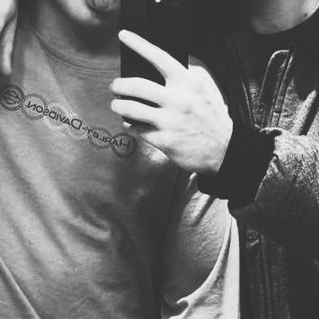 goldenhollanov's profile picture. ||{she/they} || i be chillin || Dnp, HR