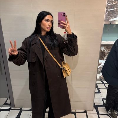 poppyhearn's profile picture. ✌🏼😎🫶🏻