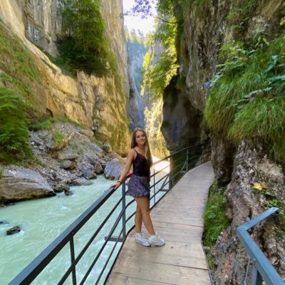 chachaabrtn's profile picture. 