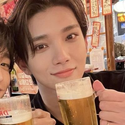 matz_rcha's profile picture. Call me ( 𝐩𝐨𝐞𝐭 )|(𝐚𝐫𝐭𝐢𝐬𝐭)| ☆ (ele/elu) ★ |  artista atípico | non binary 🏳️‍⚧️🏳️‍🌈 |