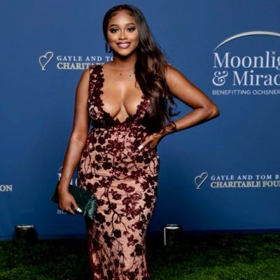 Kats_Meeooww's profile picture. “Ball til ya fall is the Ca$h Money motto Flashy cars Pretty broads” Nola••⚜️💫 △⃒⃘ ⚯͛ J15💕💚