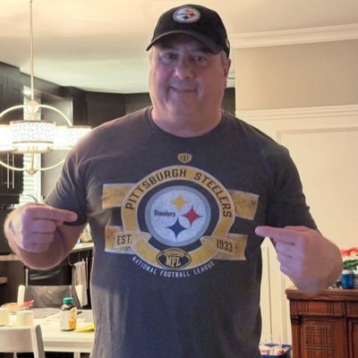 ROCKETGIL's profile picture. ,Amateur de sport ,Adore faire du vélo , Fan du CH depuis plusieurs Lune , Aime les voyages la bonne bouffe et le vino tinto .