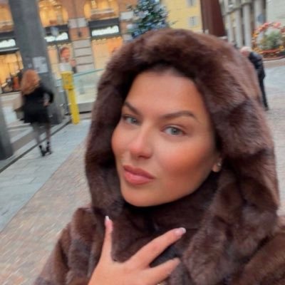 Bernadeniz34's profile picture. Turizm ve Otelcilik. Tarihi mekan sever. Arkeoloji.