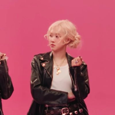 n1mathhater's profile picture. blink since 2018, angel since birth || fr, eng, sp, kr (in order from fluent to.. not? 😓)