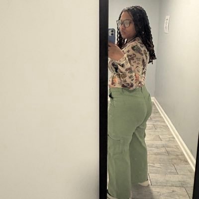 yungayee's profile picture. AUBRI🦄.. longlivewanna|L3🖤