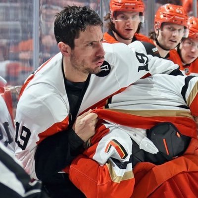PaulNewmanSauce's profile picture. i miss modern baseball #LetsGoFlyers #ALLCAPS #SeaKraken