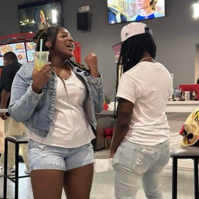 MyLegacyy's profile picture. |___YOU FOLLOW ME,I FOLLOW BACK,ISNT THAT HOW THESE THINGS WORK?________|