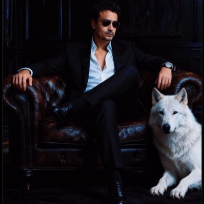 DanieL07CR's profile picture. Hay personas que sueñan con la libertad pero están enamorados de sus cadenas