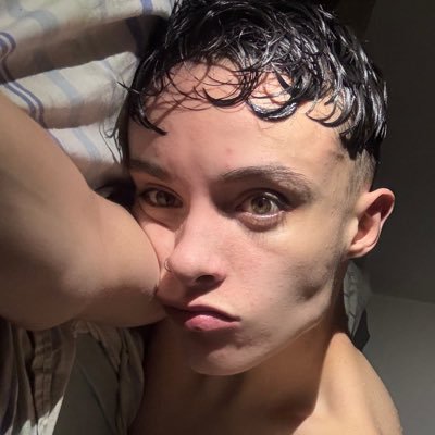 frandelpozzi's profile picture. AAAAAAAAAAAAAAAAAAAAAAAA https://t.co/PtnWy9amtR