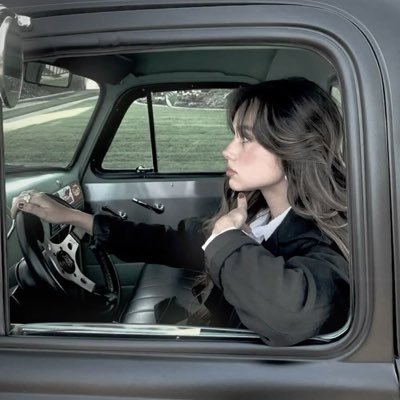 lijtv99's profile picture. وسط سّواد الليل تمردغني الهواجيس