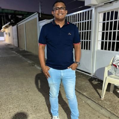 MedardoInes's profile picture. 27 | Familia G.J 💙 | Venezolano | Ingeniero de Gas Natural | Sueño con una República Liberal 🇻🇪

Isaías 41:10 🙏