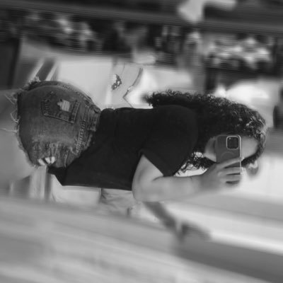 rcecy22's profile picture. 