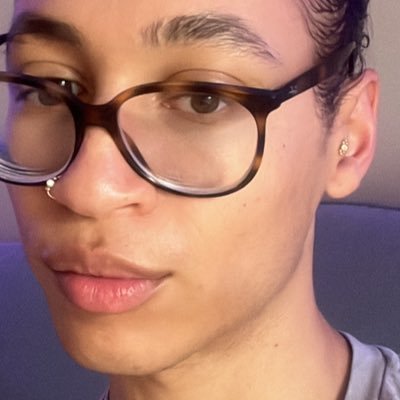 iamledjen's profile picture. ✨