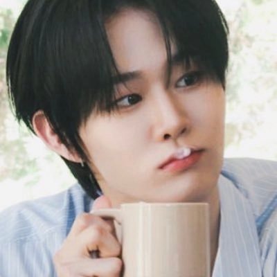 dearyunseo's profile picture. 지윤서님을 위해 ♥︎ | my seorangdan journal 🐨 📖 | evnne will always be seven ⋆⭒˚.⋆