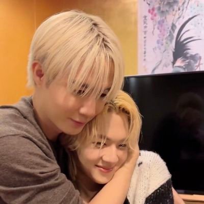 ZNsecret0905's profile picture. 