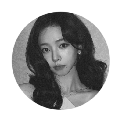 zrina's profile picture. Spotted : Living the rumor.