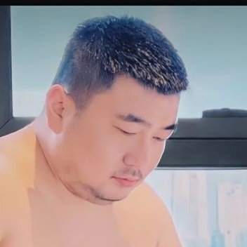 bearbbt's profile picture. X上视频全来自网络转发，纯免费分享，完整的不分享，纯个人喜好胖熊交友Q2941478460