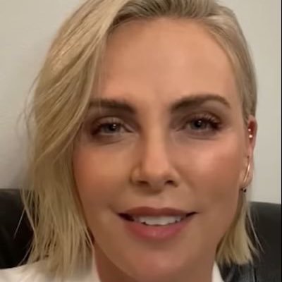 CharlizeTh45214's profile picture. 