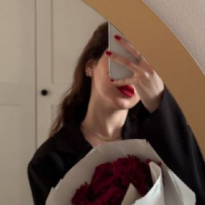 هدوء ولكن ضجة أفكار💜 .