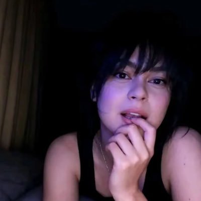 bin_r1a's profile picture. 