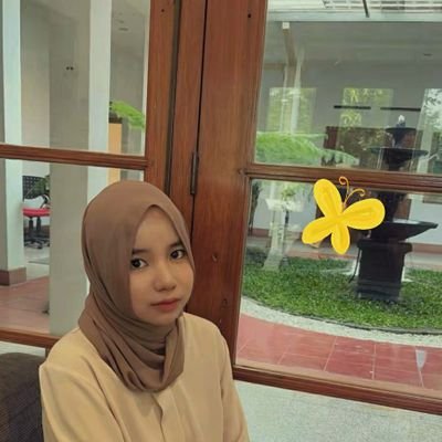 nulaifomi's profile picture. Trying to run from my asdfghjkl life here. Half retweeting, half yapping.