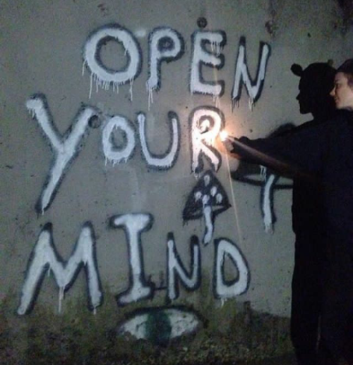 mileenalimaa's profile picture. Go and fix your make up, girl it's just a break up