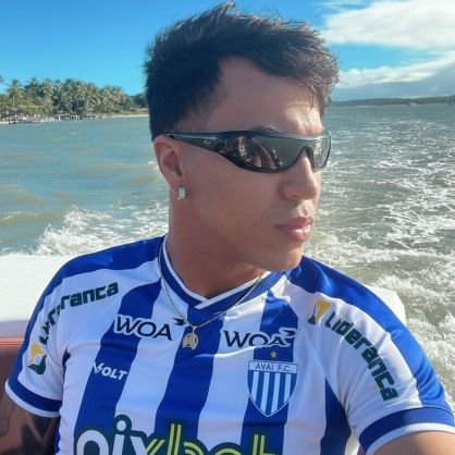 brunocarpool's profile picture. 🦁 @avaifc | ⚖️ Defensor Público lotado na Defensoria especializada de Minúsculas Causas | 🏳️‍🌈 Gay | 🧩 Autista | 👨‍🍳 Minha paixão é cozinhar (e comer)