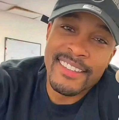 james_burn29634's profile picture. In life stay away from people who make you sad and people who like you..... 🇺🇲