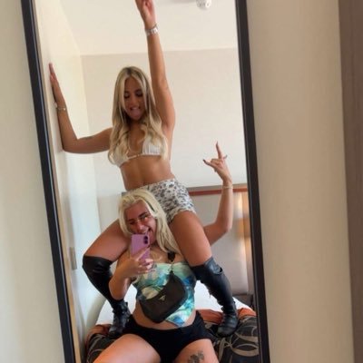 Joannanoble13's profile picture. @brooke_xox you know where to find me!!!