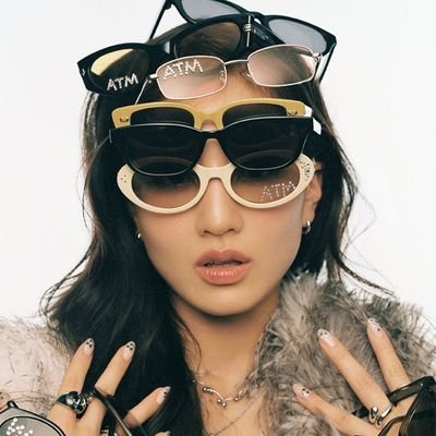 ddflylord's profile picture. ele/dele | personificação da frase a ânsia de ter e o tédio de possuir