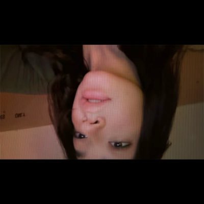 muscvaniz's profile picture. 🌊🫧🐚🌺🍯🧁