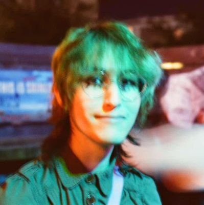 AndooAss's profile picture. 18+ | Trans lesbian puppy thing who writes and draws yuri | #1 WEEZER COCKSUCKER | wannabe bassist | they/it/she/pup | 22 | plural system | priv: @andoogayass