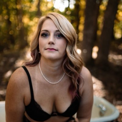 Beckyffco9's profile picture. firefighter/paramedic, captain