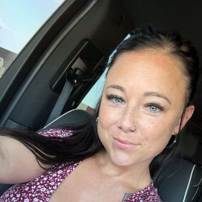 ravenx81905's profile picture. 