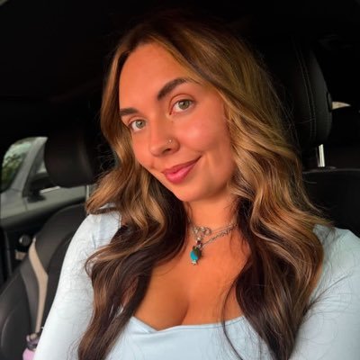 Lindamary440922's profile picture. 