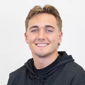 aaronwinterss's profile picture. UWL FB Alum || IL