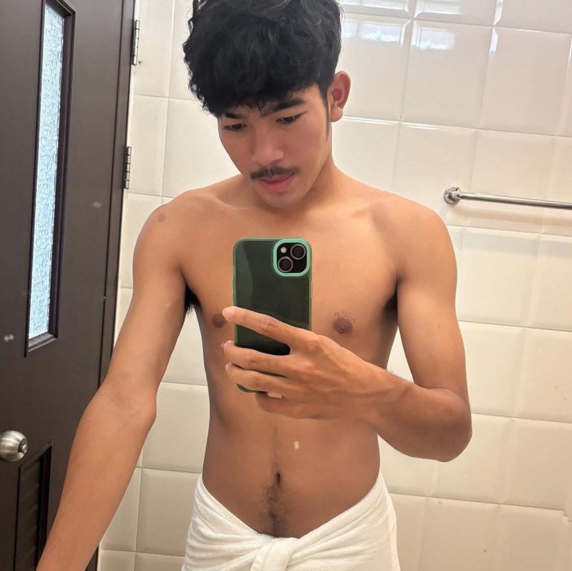 VanVan69xx's profile picture. ប្រុសក៏ចុយ ស្រីក៏ចុយ