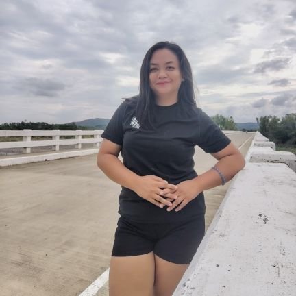 elleeenggg's profile picture. REGISTERED MIDWIFE 👩🏻‍⚕️✨