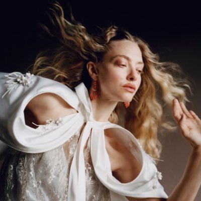 sansadelights's profile picture. honeymoon is alive and breathing