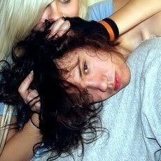 Mybittterhalf's profile picture. parawhore                                                            
REQUESTS OK!!! 🫶