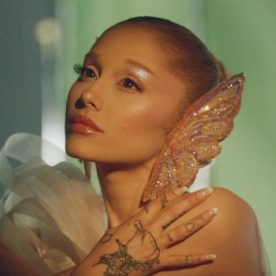 arilivpink's profile picture. ∞ ☼｡𖦹 ° . ⋆ the myth, the legend, the baddest bitch of all — ariana grande ∞ ☼｡𖦹 ° . ⋆♡