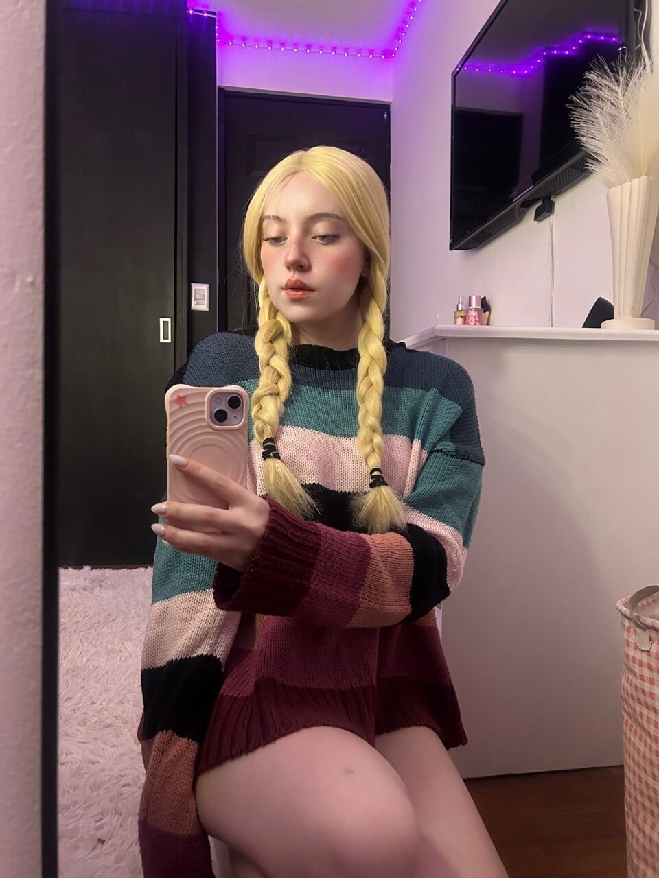 TateWinsor15447's profile picture. i think my zodiac sign is the question mark, DM mee if you can read it