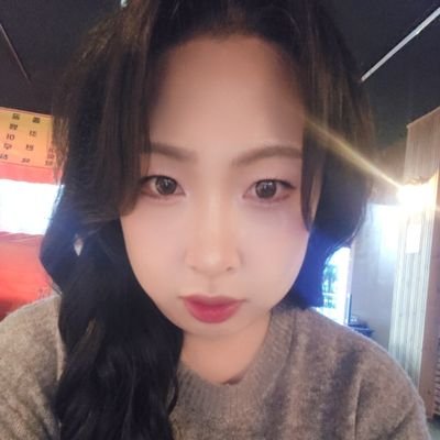 cd_jiwon's profile picture. 술친구만 구해욥🫢
