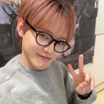 UrJellyBhyun's profile picture. 