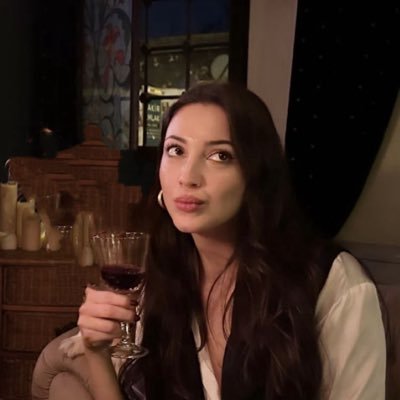 naazzoss's profile picture. 