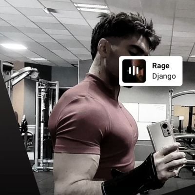 samsamoooooo's profile picture. 