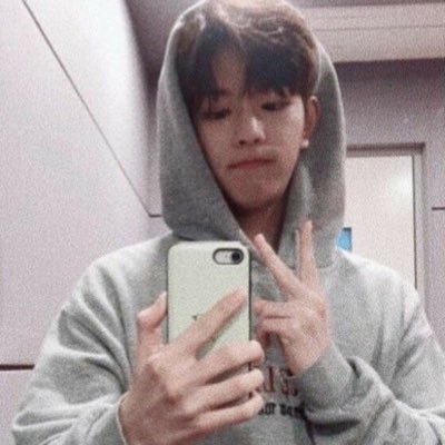 2iixnc's profile picture. 