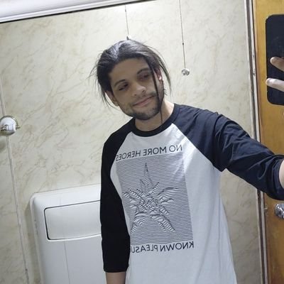 TravisOuttaHell's profile picture. 🇵🇷/🇩🇴 Rexpeita |☕🍃| Lars main in an unstable job market | 5️⃣1️⃣| #2Ø69 

TV-MA: Coarse Language, Drug References, Suggestive Themes, and Unresolved Trauma