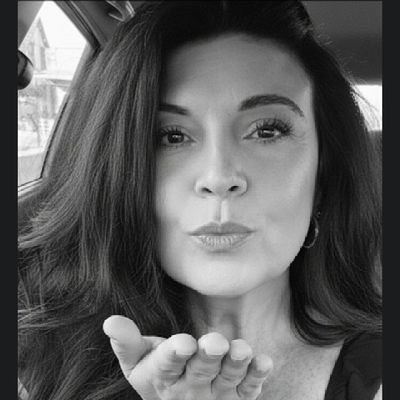 laCaroAndrea10's profile picture. No es perfecta, más se acerca a lo que yo simplemente soñé...